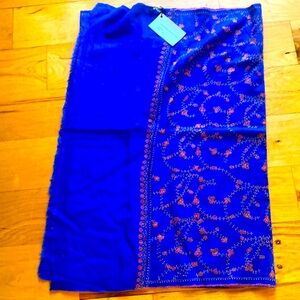 Authentic 100% cashmere embroidered Pashmina 🌺